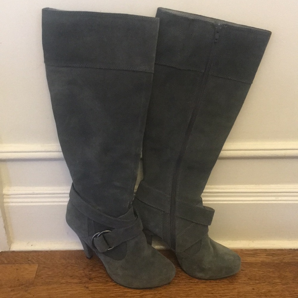 Worn Steve Madden Grey Suede Heeled Boots
